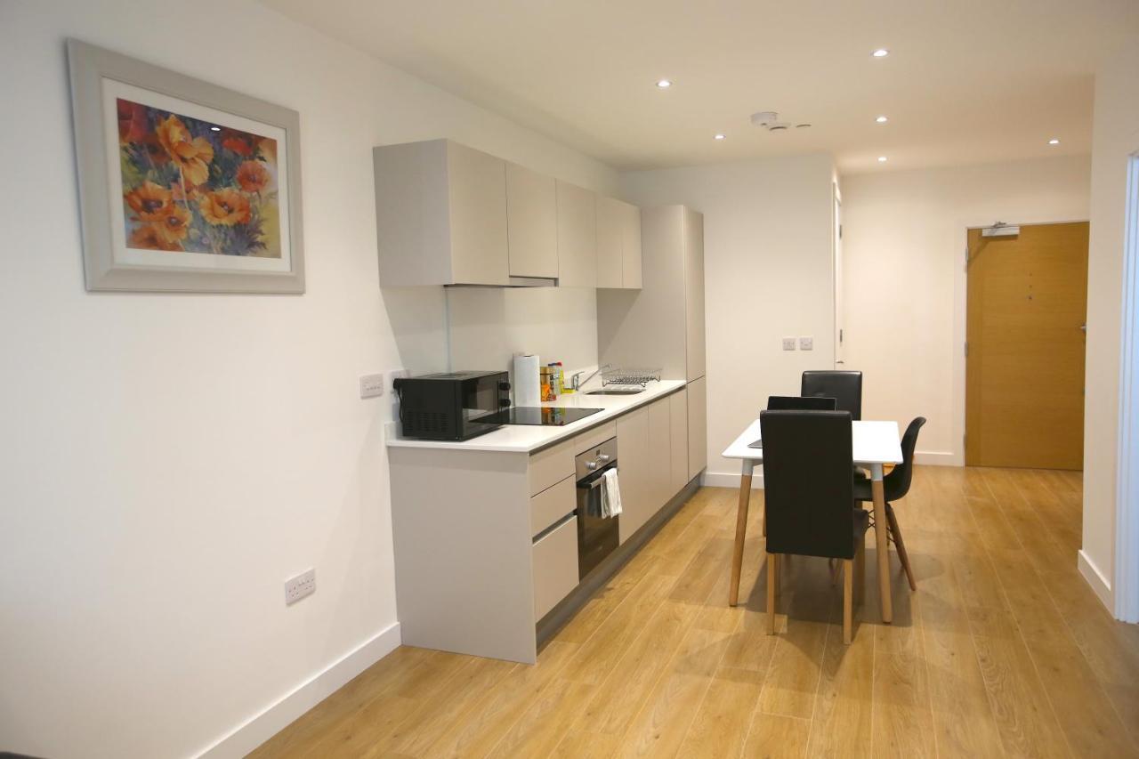 Infinity Apartments Bracknell Exterior photo